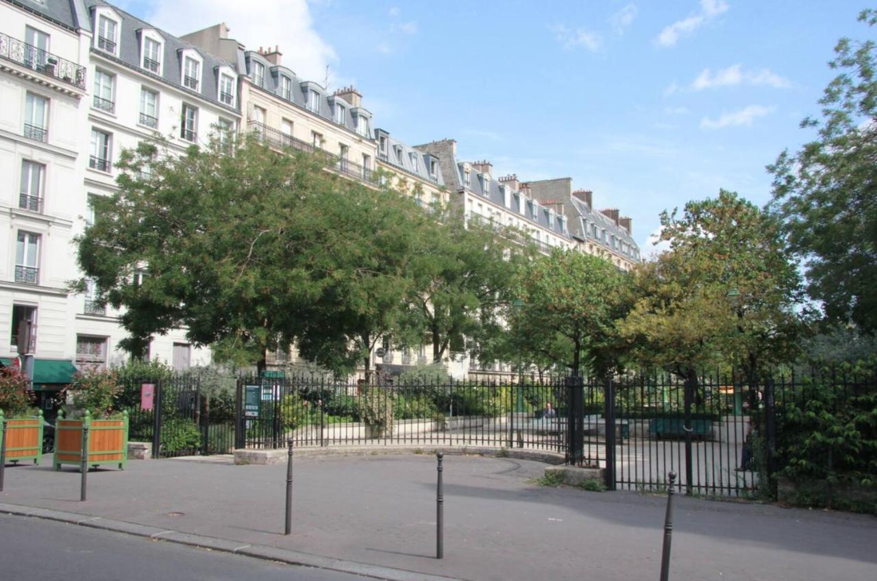 Refurbished Design Flat -near Champs-elysees * Parijs